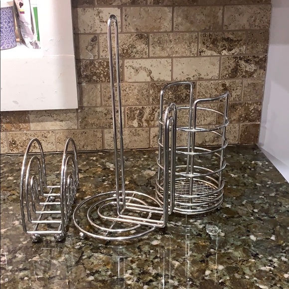 Set - Picture 4 of 4